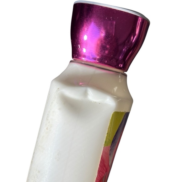 Bath & Body Works Sweet Pea Body Lotion 8 oz - Picture 4 of 5